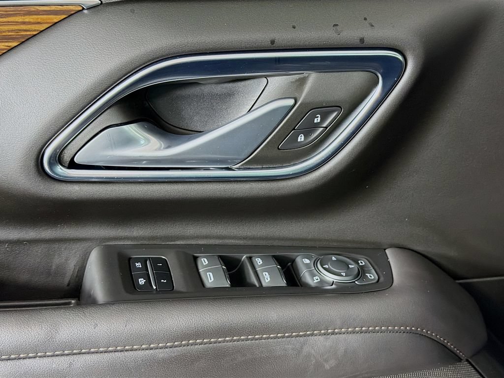 Used 2022 Chevrolet Tahoe High Country AWD/4WD image 18