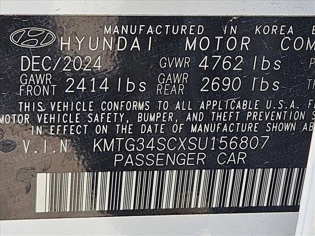 Used 2025 Genesis G70 2.5T RWD image 22