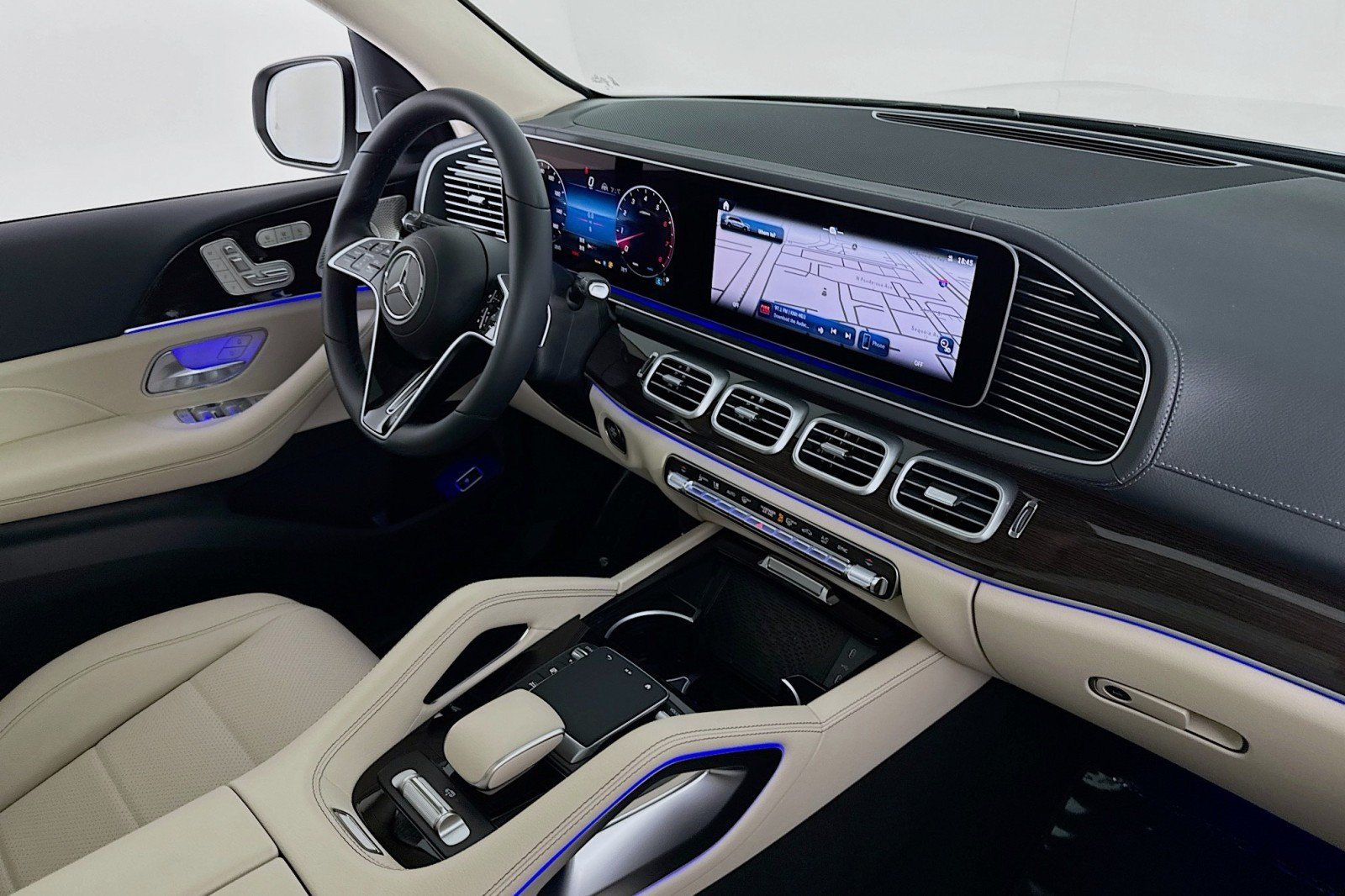 New 2026 Mercedes-Benz GLS 450 4MATIC image 16