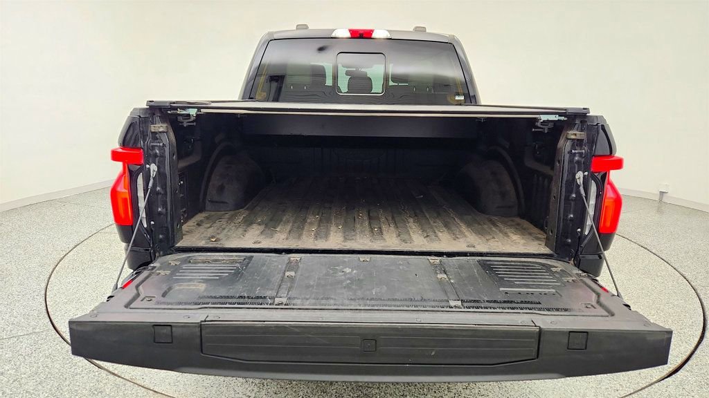 Used 2023 Ford F150 Lightning Platinum image 23