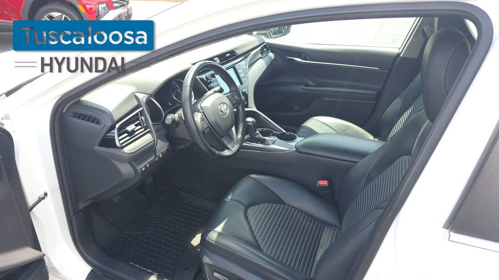 Used 2020 Toyota Camry SE FWD image 21