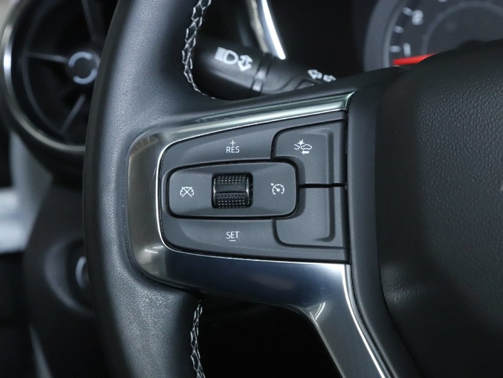 Used 2023 Chevrolet Blazer LT w/ Midnight/Sport Edition FWD image 23