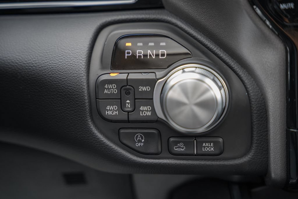 New 2026 RAM 1500 Laramie AWD/4WD image 30