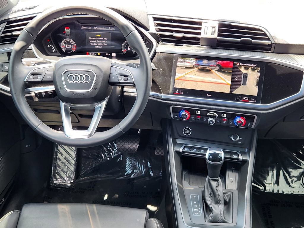 Certified 2024 Audi Q3 2.0T Premium Plus w/ Premium Plus Package AWD/4WD image 34