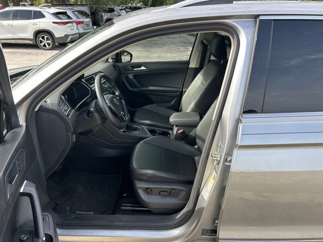 Used 2020 Volkswagen Tiguan SEL FWD image 5
