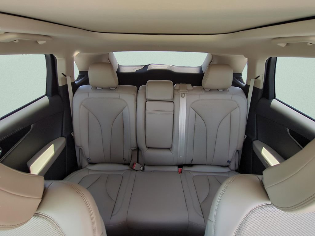 Used 2021 Lincoln Nautilus Reserve FWD image 10