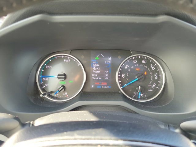 Certified 2022 Toyota RAV4 XLE Premium AWD/4WD image 24
