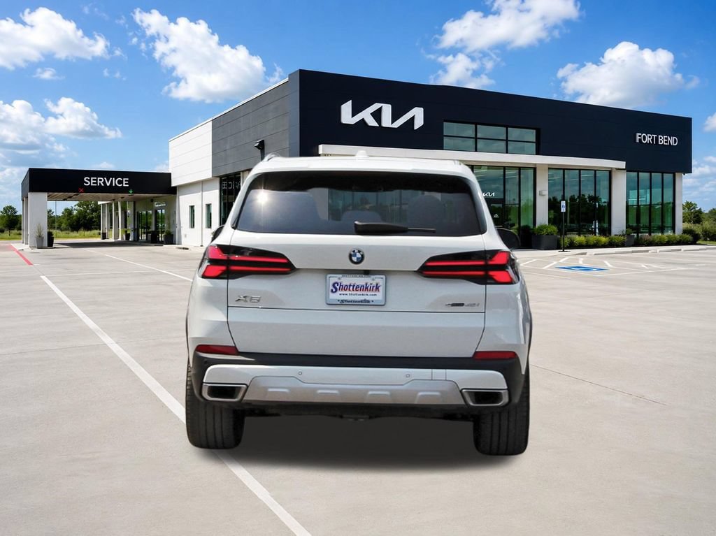 Used 2025 BMW X5 sDrive40i w/ Parking Assistance Package RWD image 6