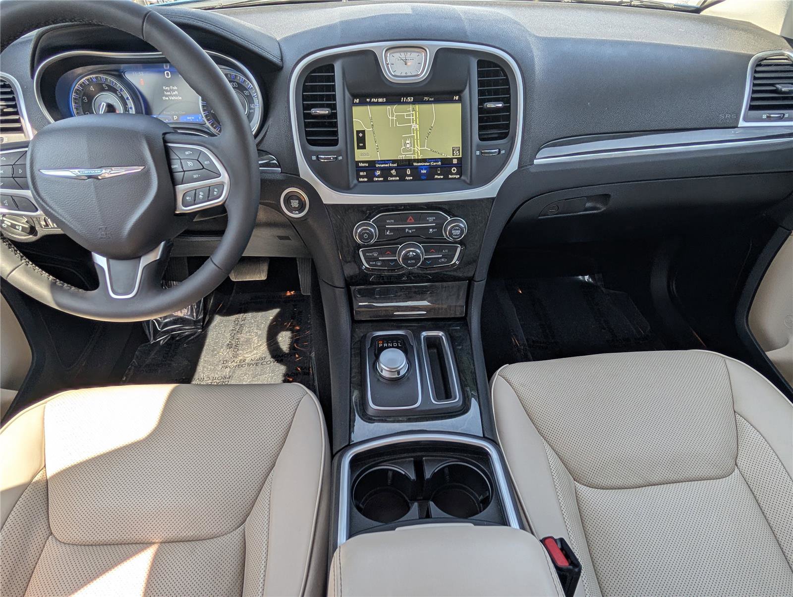 Used 2023 Chrysler 300 Touring L w/ Popular Equipment Group image 17