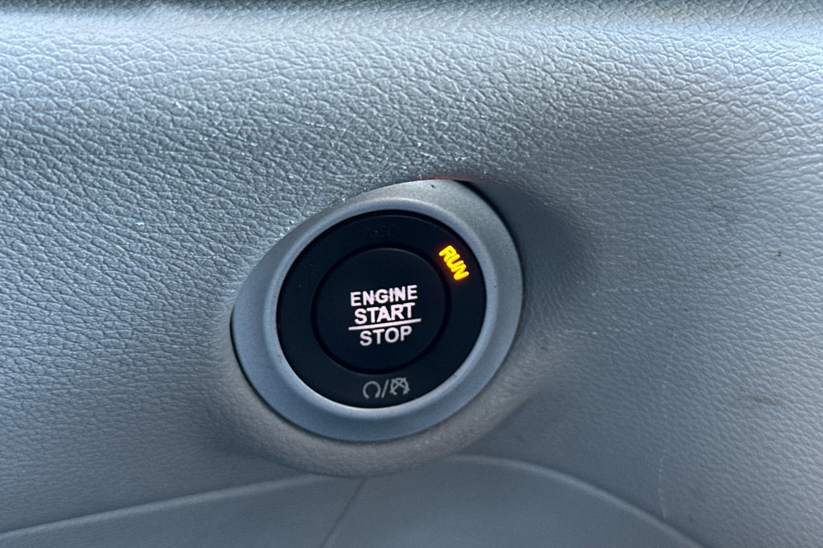 Used 2022 Chrysler Pacifica Touring-L image 23