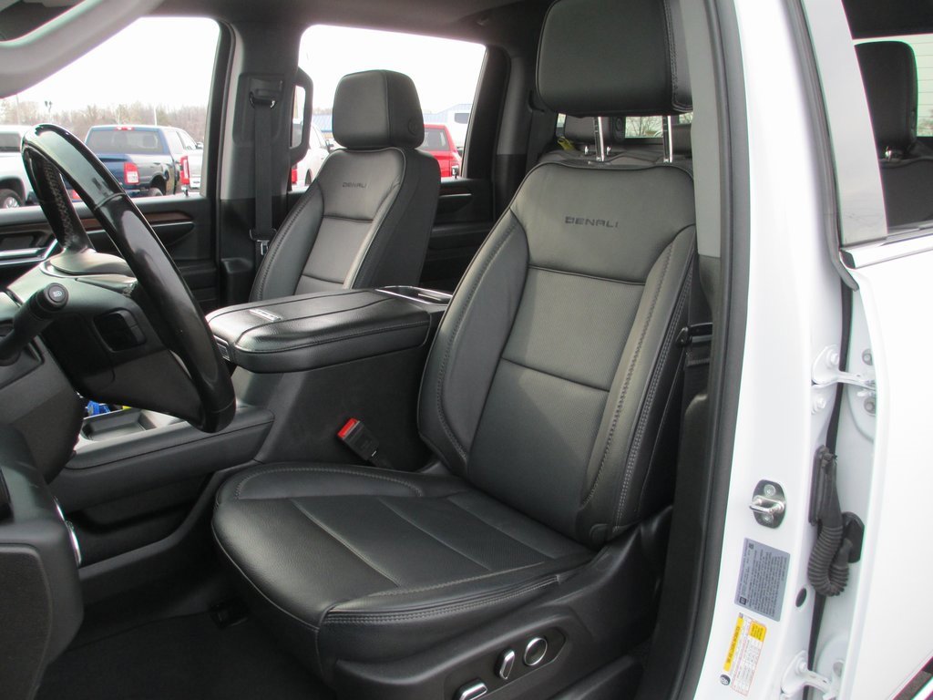 Used 2024 GMC Sierra 3500 Denali w/ Denali Reserve Package image 21
