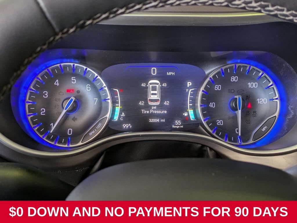 Used 2024 Chrysler Pacifica Touring-L FWD image 22