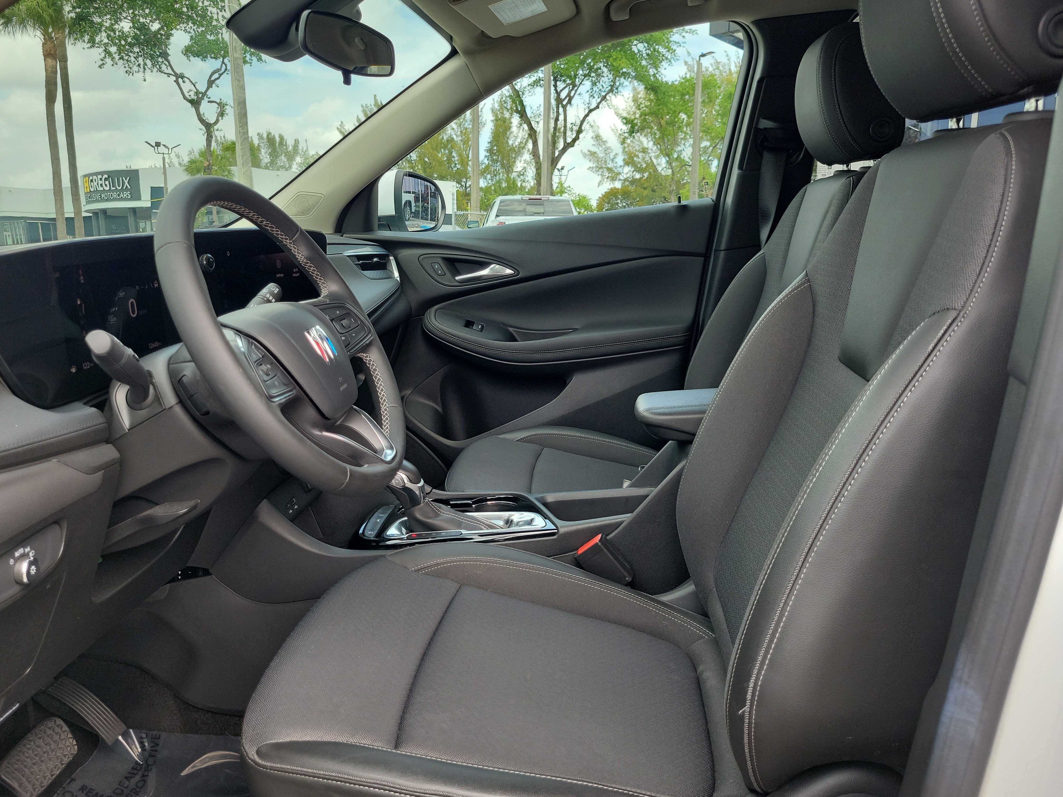 Used 2024 Buick Encore GX Preferred FWD image 11