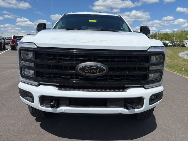Used 2024 Ford F350 Lariat w/ Lariat Ultimate Package AWD/4WD image 3