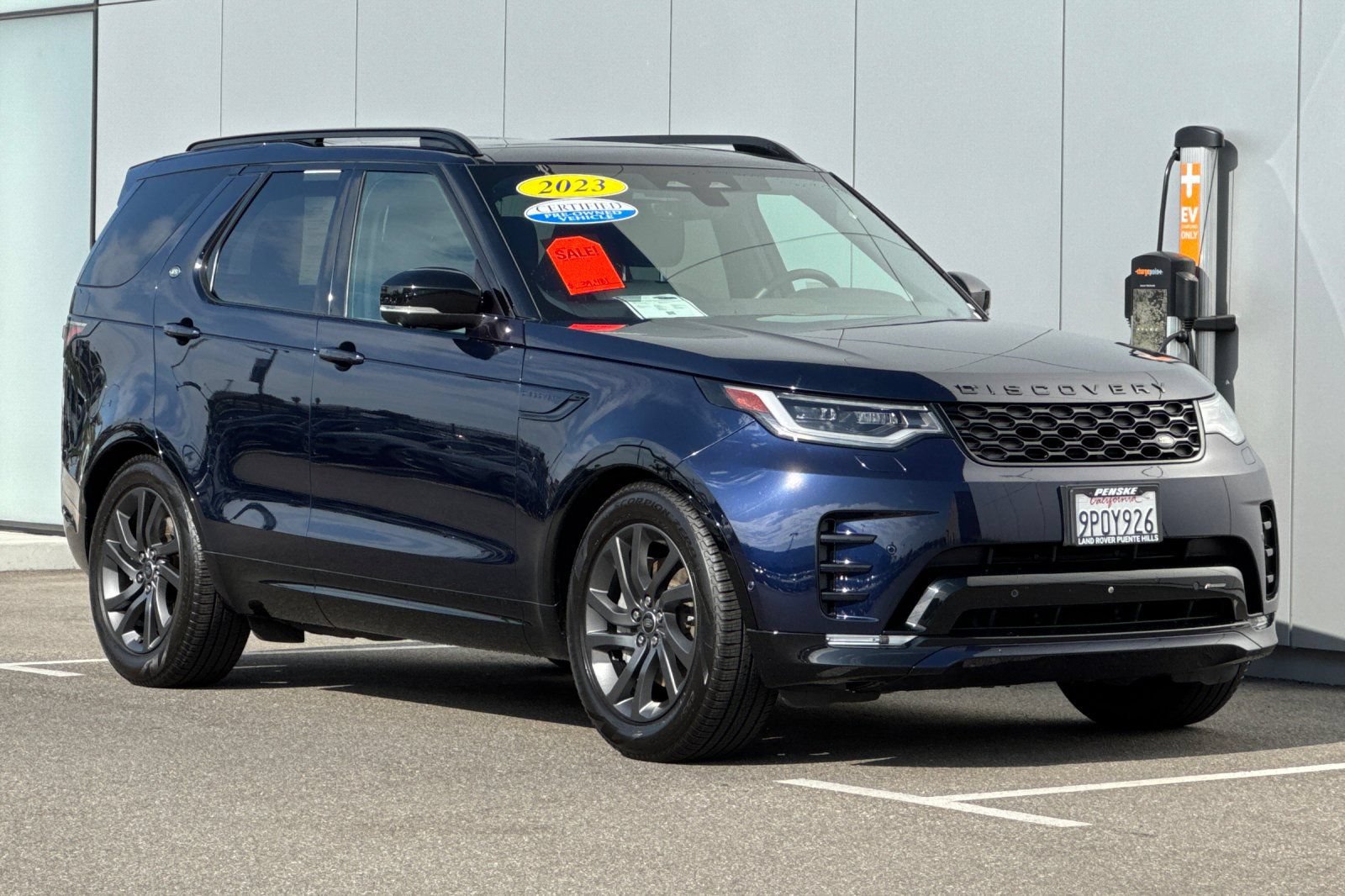 Certified 2023 Land Rover Discovery S R-Dynamic AWD/4WD image 7