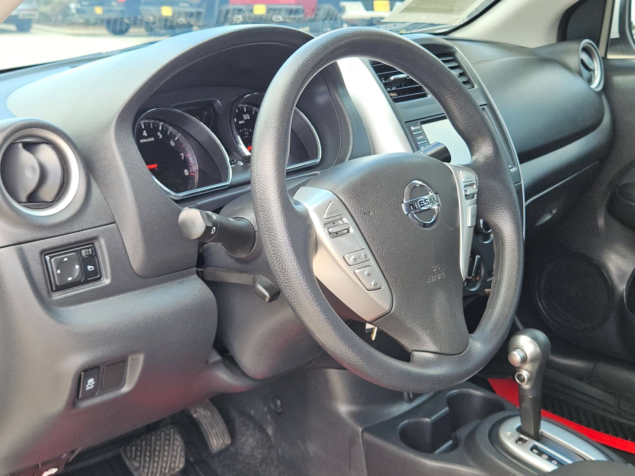 Used 2019 Nissan Versa SV FWD image 10
