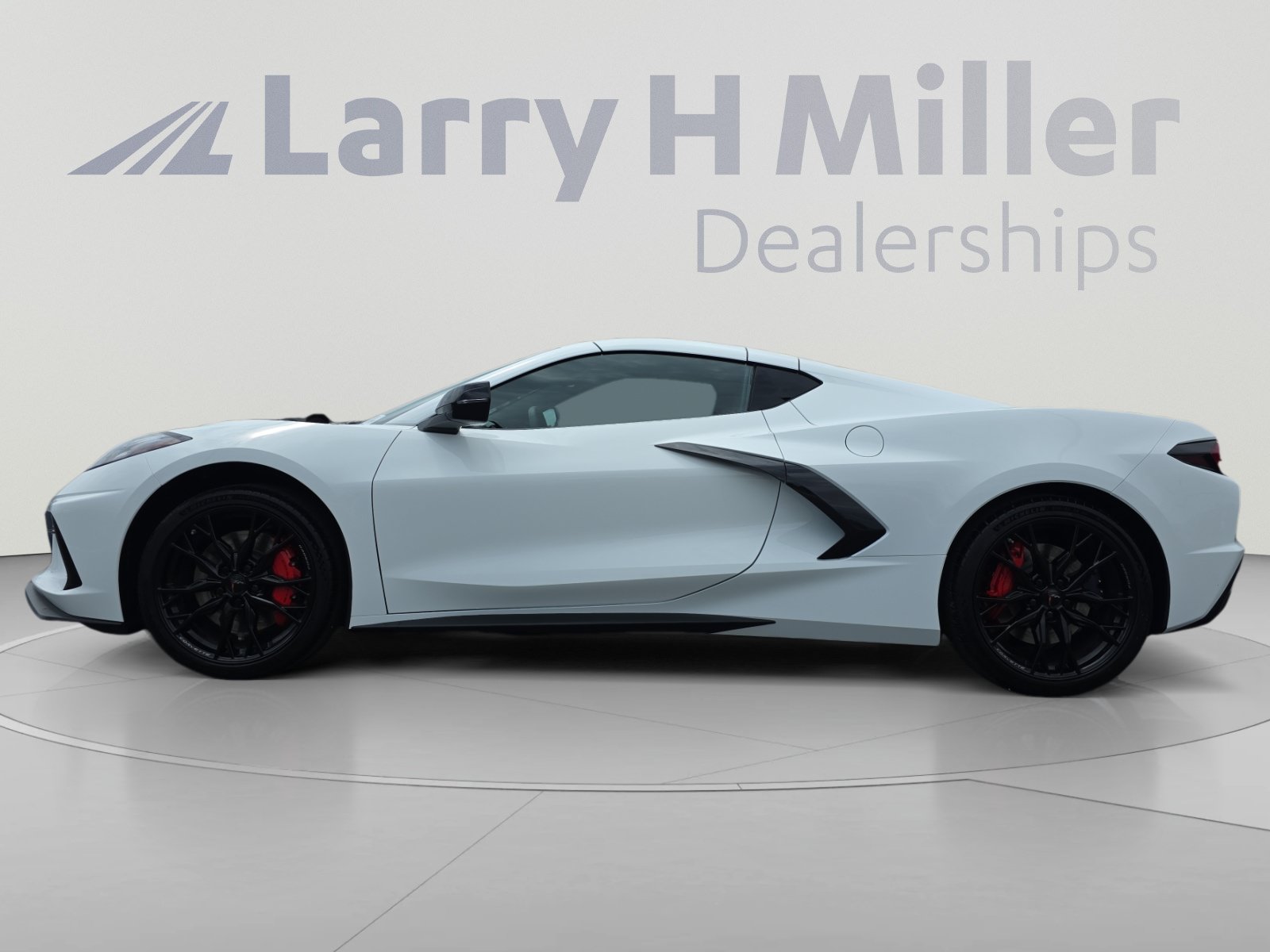 New 2027 Chevrolet Corvette Stingray Coupe w/ Z51 Performance Package RWD image 2