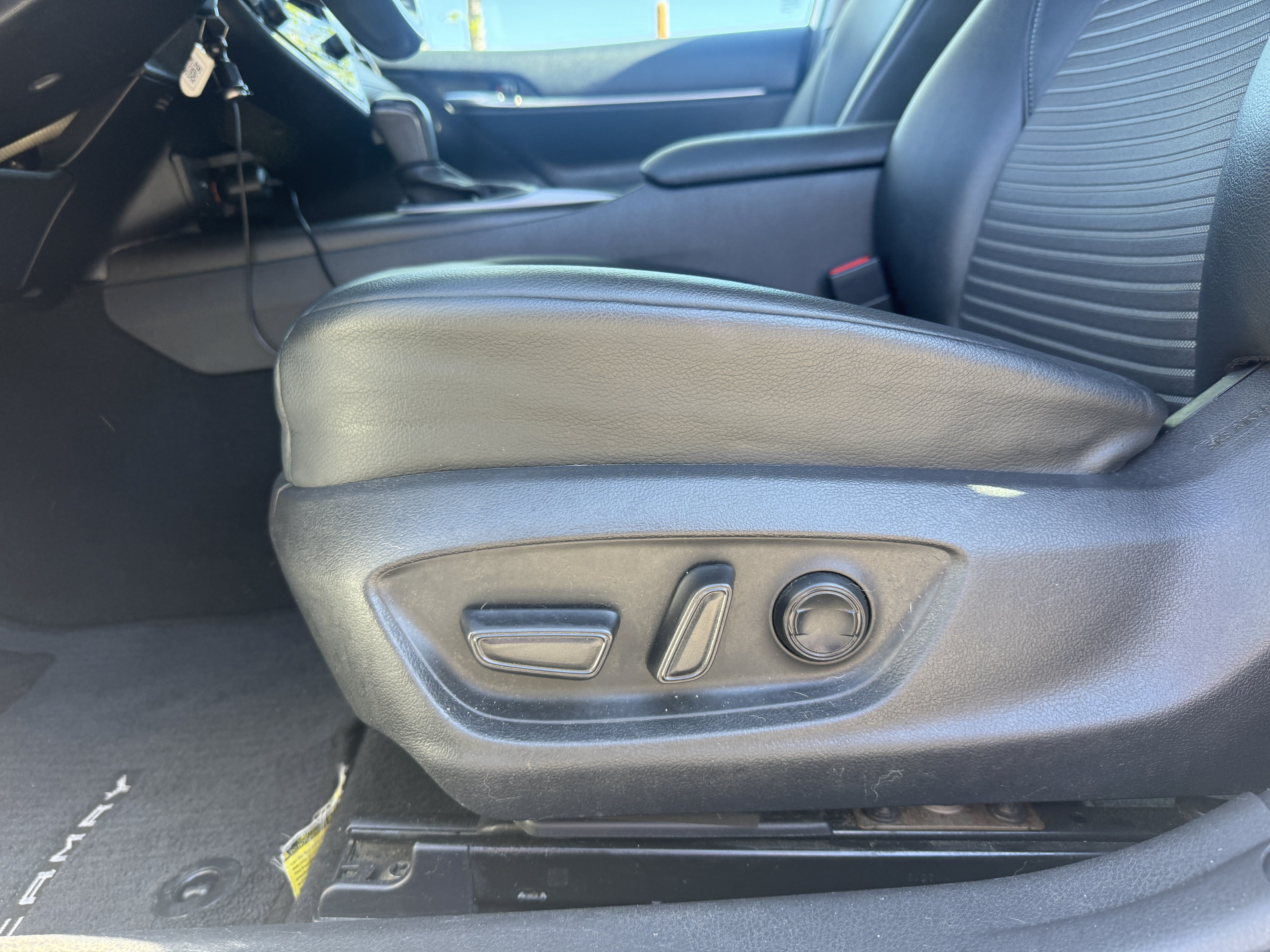 Certified 2021 Toyota Camry SE FWD image 20