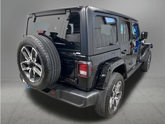 Used 2024 Jeep Wrangler Unlimited AWD/4WD image 5