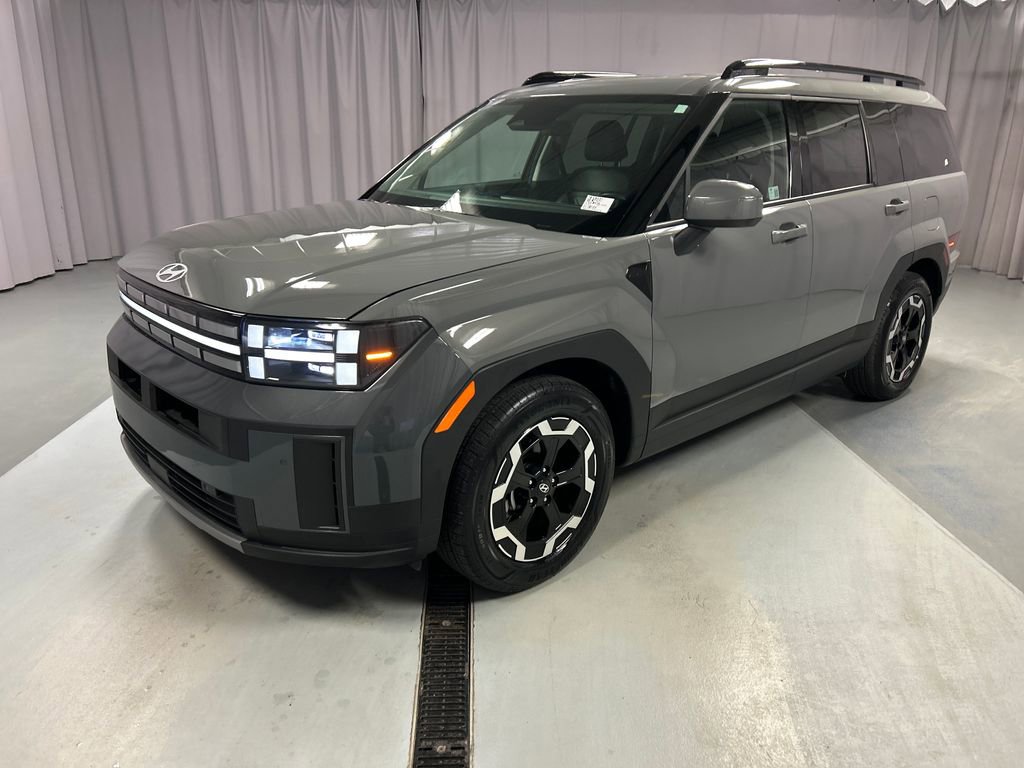 Used 2025 Hyundai Santa Fe SEL image 3