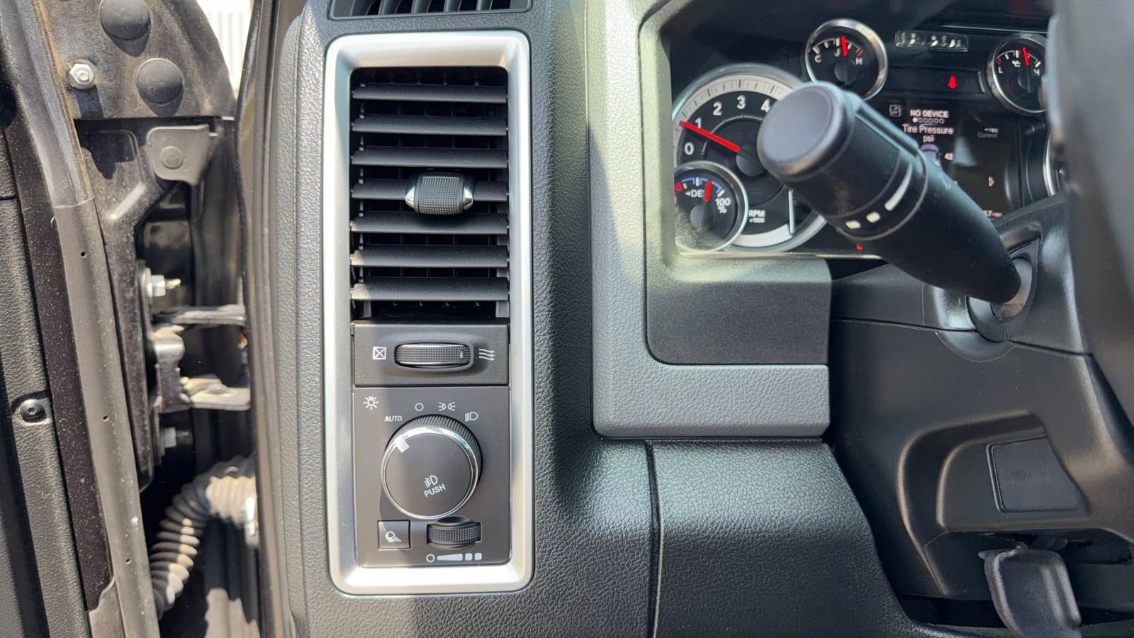 Used 2016 RAM 1500 Big Horn RWD image 22