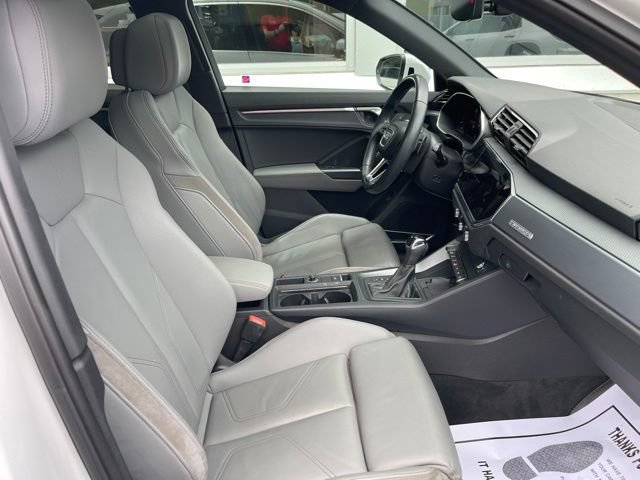 Used 2020 Audi Q3 2.0T Prestige AWD/4WD image 7