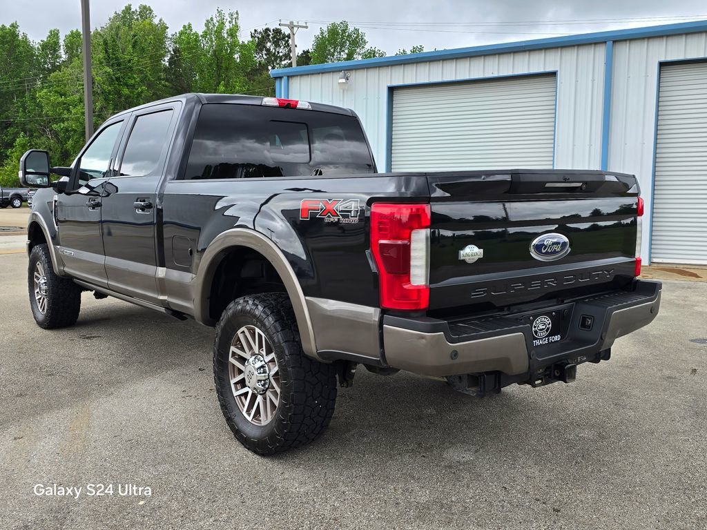 Used 2019 Ford F250 King Ranch w/ King Ranch Ultimate Package AWD/4WD image 3