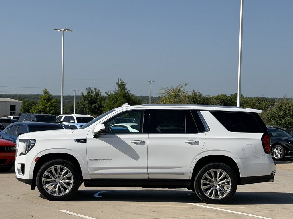 Used 2022 GMC Yukon Denali AWD/4WD image 3