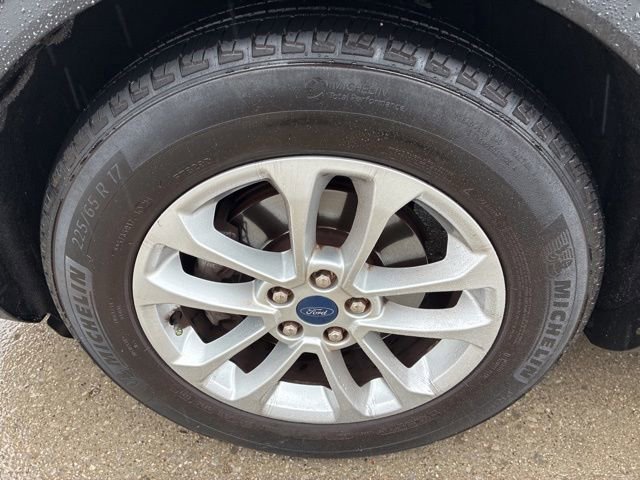Used 2021 Ford Escape SE w/ Cold Weather Package FWD image 14