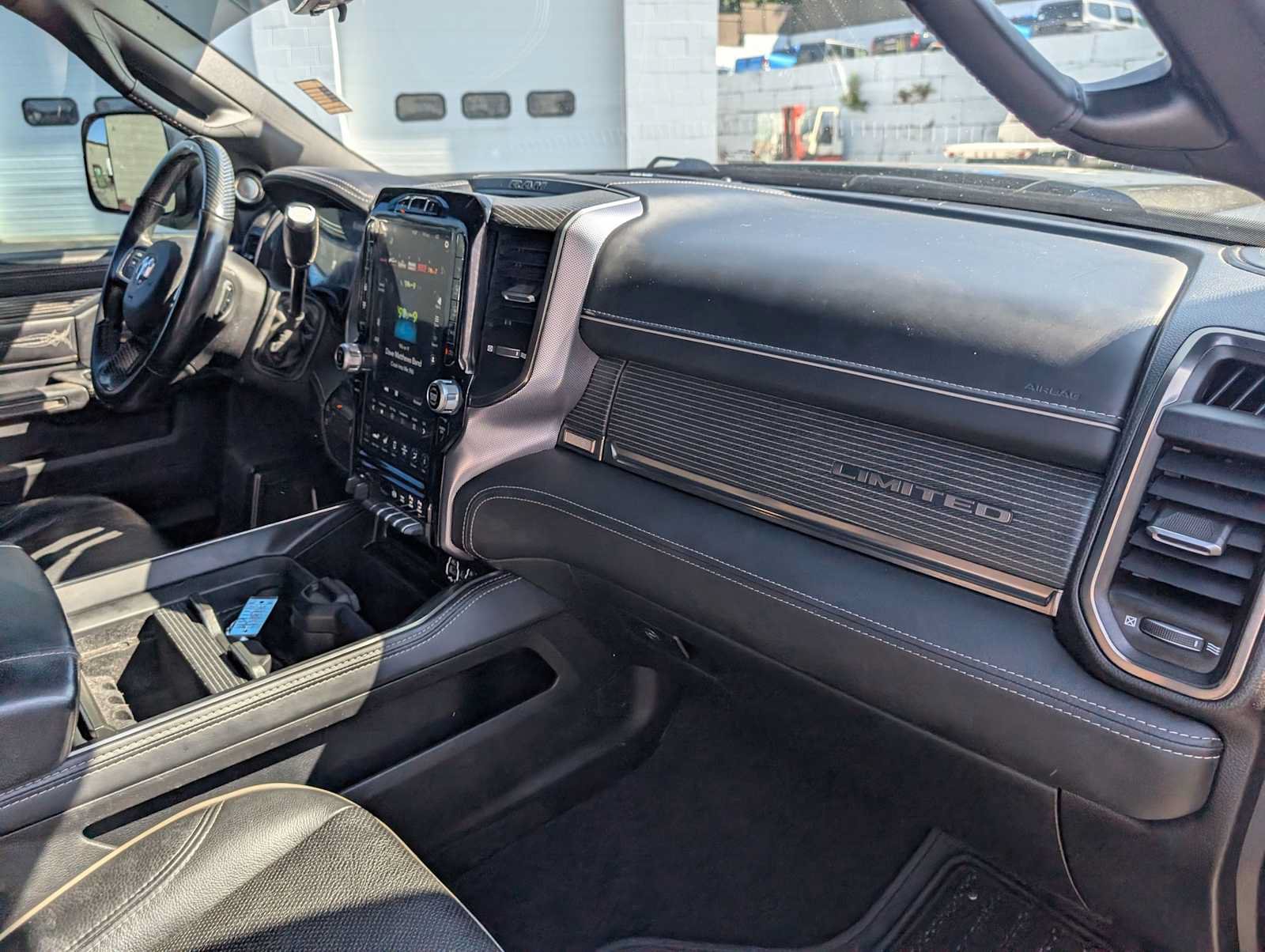 Used 2021 RAM 3500 Limited AWD/4WD image 32