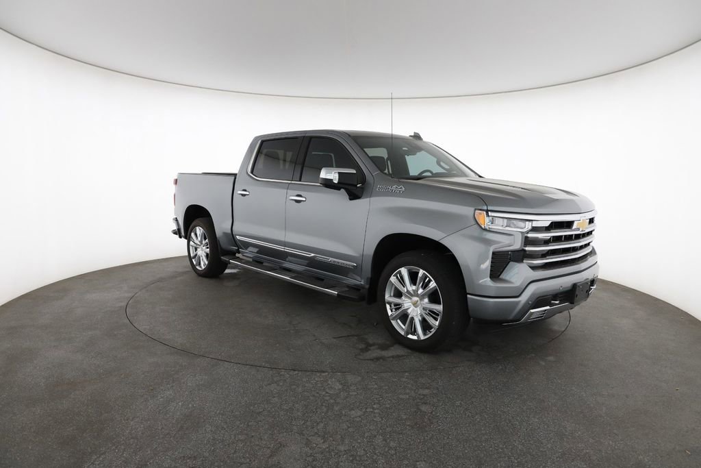 Used 2025 Chevrolet Silverado 1500 High Country w/ High Country Premium Package image 2