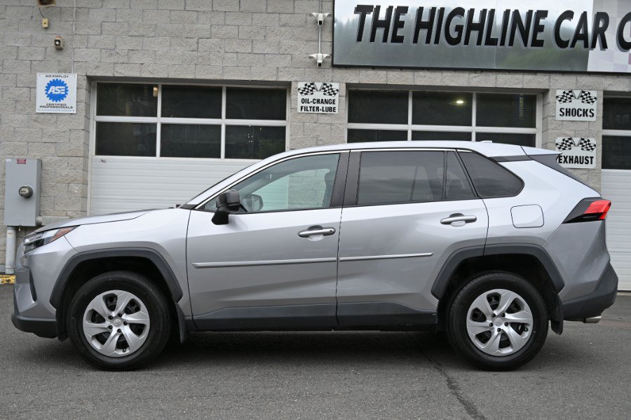Used 2023 Toyota RAV4 LE AWD/4WD image 2