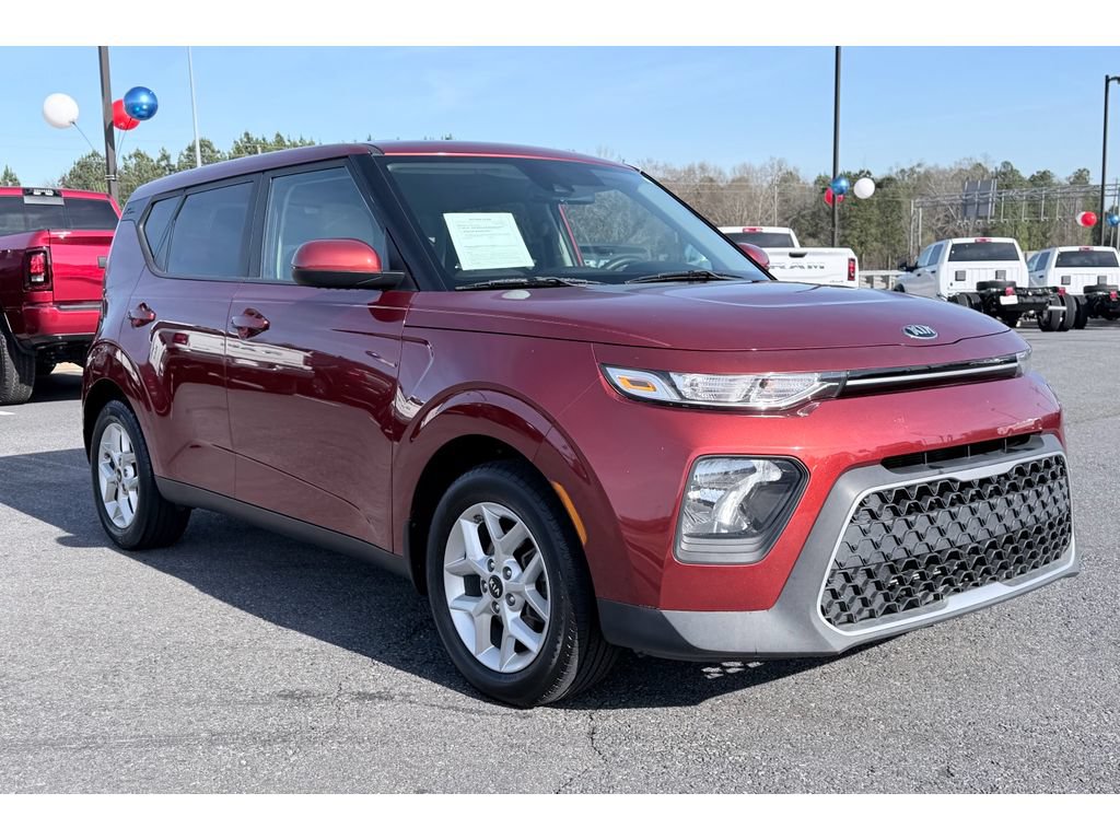 Used 2020 Kia Soul S FWD image 2