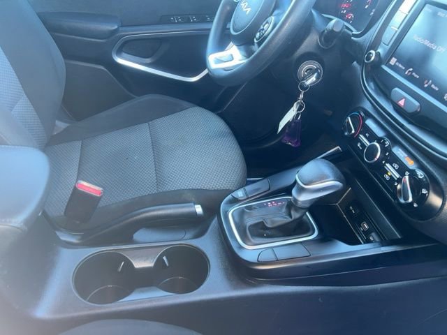 Used 2022 Kia Soul LX image 9