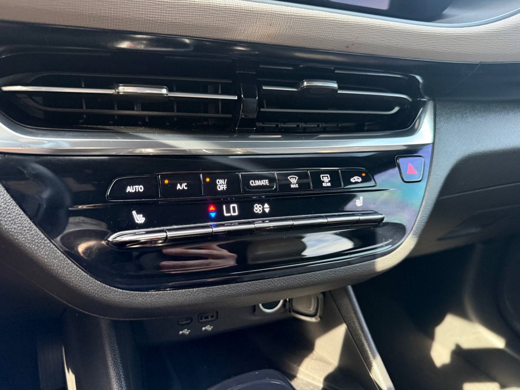 Used 2024 Buick Envista Avenir FWD image 35