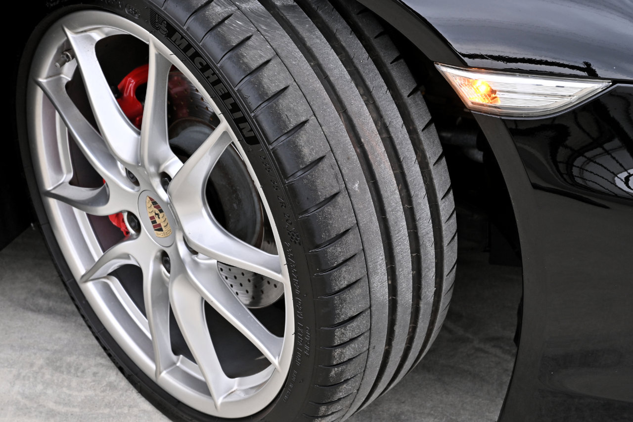 Used 2013 Porsche Boxster S RWD image 31