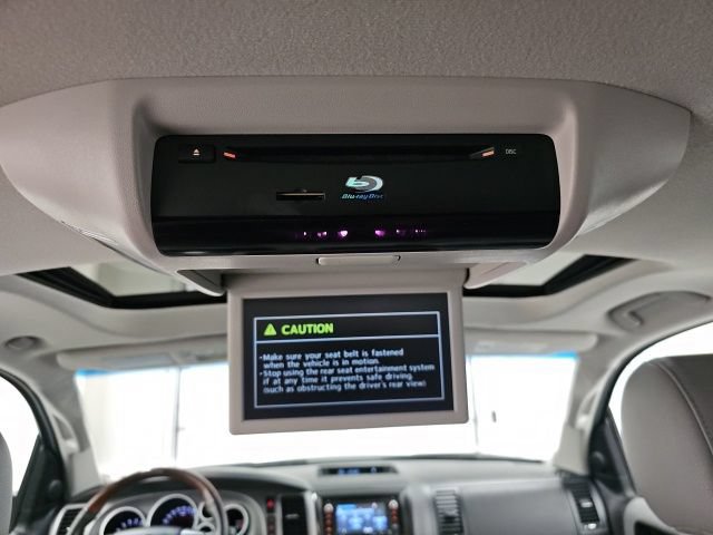 Used 2017 Toyota Sequoia Platinum AWD/4WD image 34