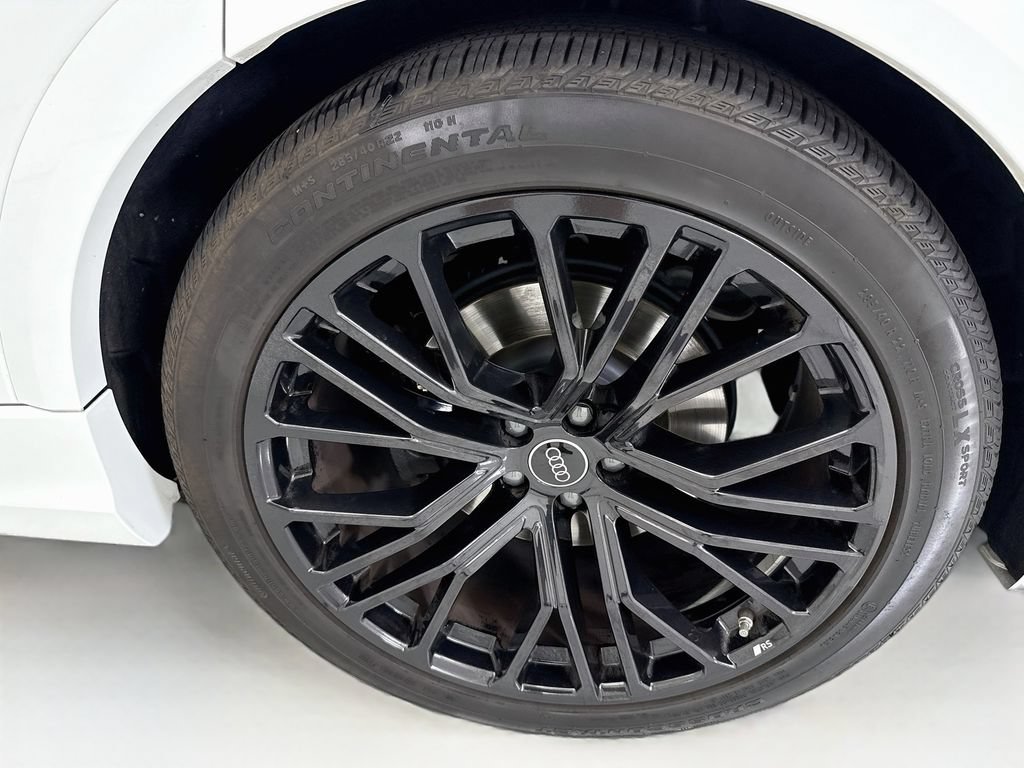 Certified 2025 Audi SQ8 Prestige AWD/4WD image 30