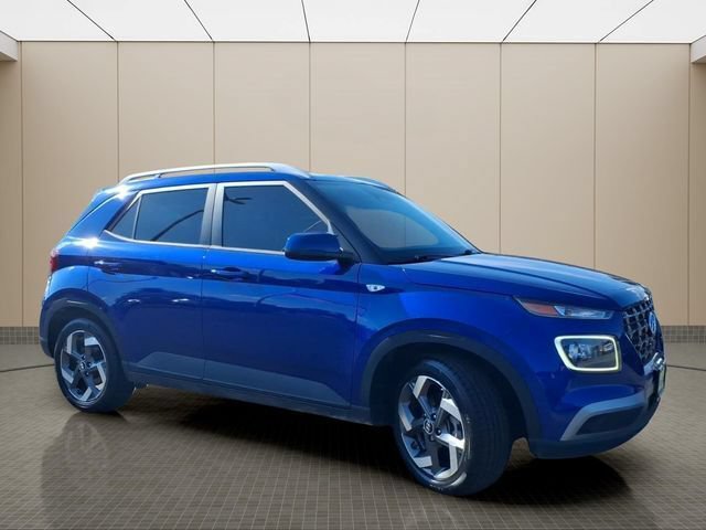 Used 2023 Hyundai Venue Limited w/ Cargo Package FWD image 4