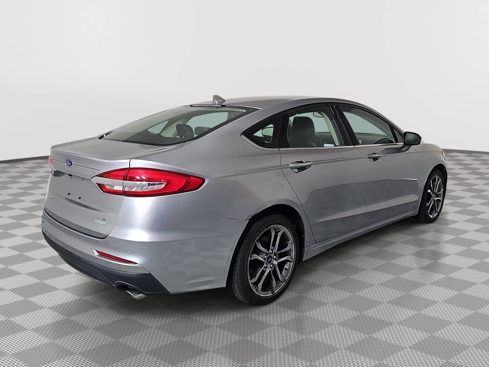 Used 2020 Ford Fusion SEL FWD image 8