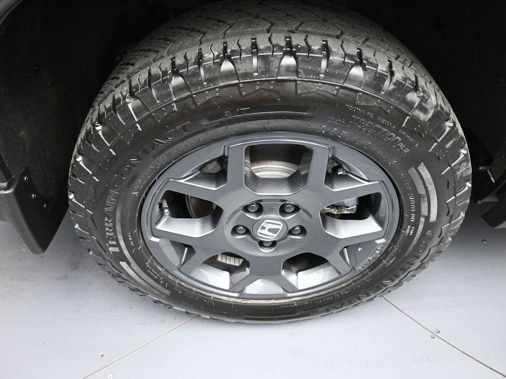 Used 2025 Honda Pilot TrailSport image 12