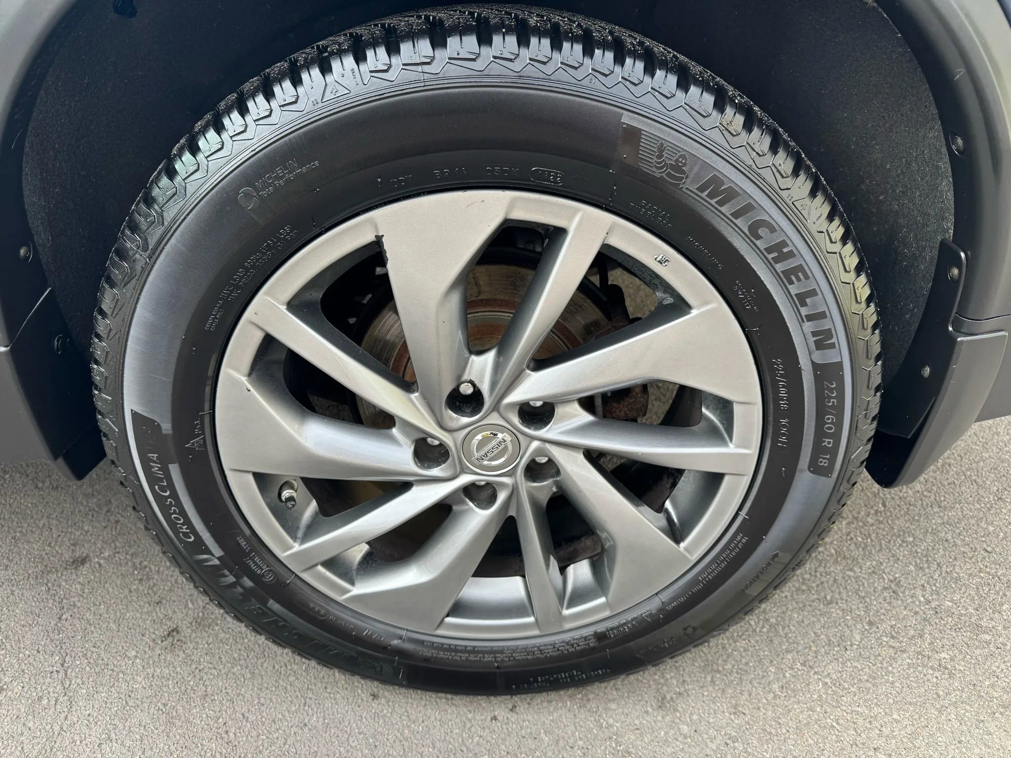 Used 2015 Nissan Rogue SL w/ SL Premium Package image 28