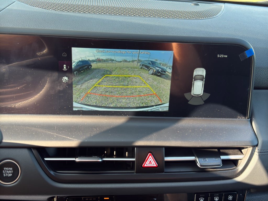 New 2026 Kia Seltos EX FWD image 17