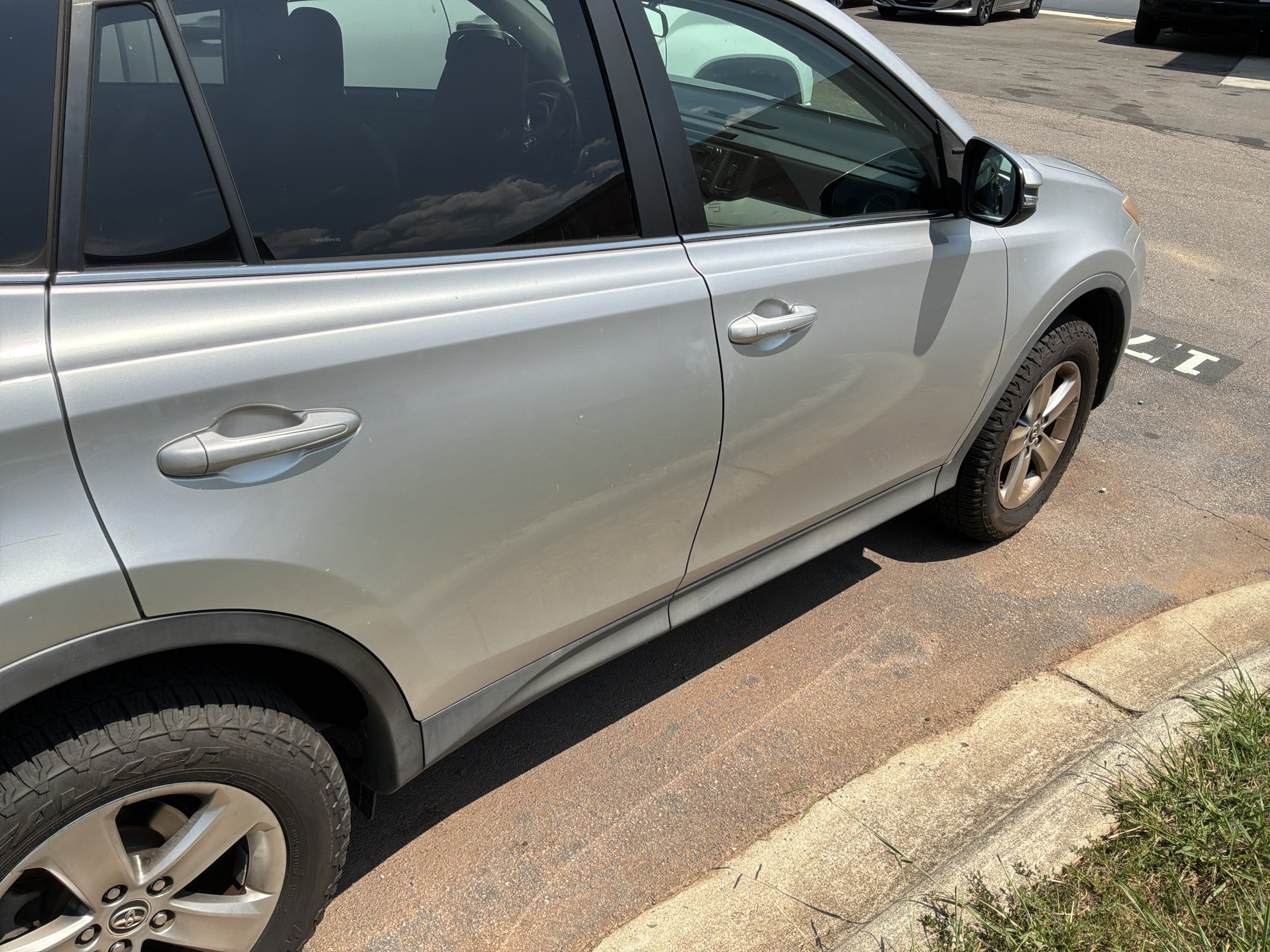 Used 2015 Toyota RAV4 XLE FWD image 44