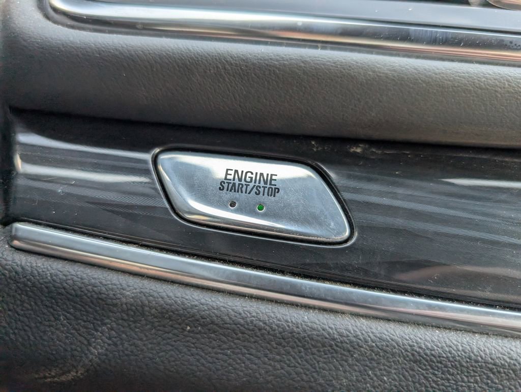 Used 2024 Buick Enclave Essence w/ Experience Buick Package image 17