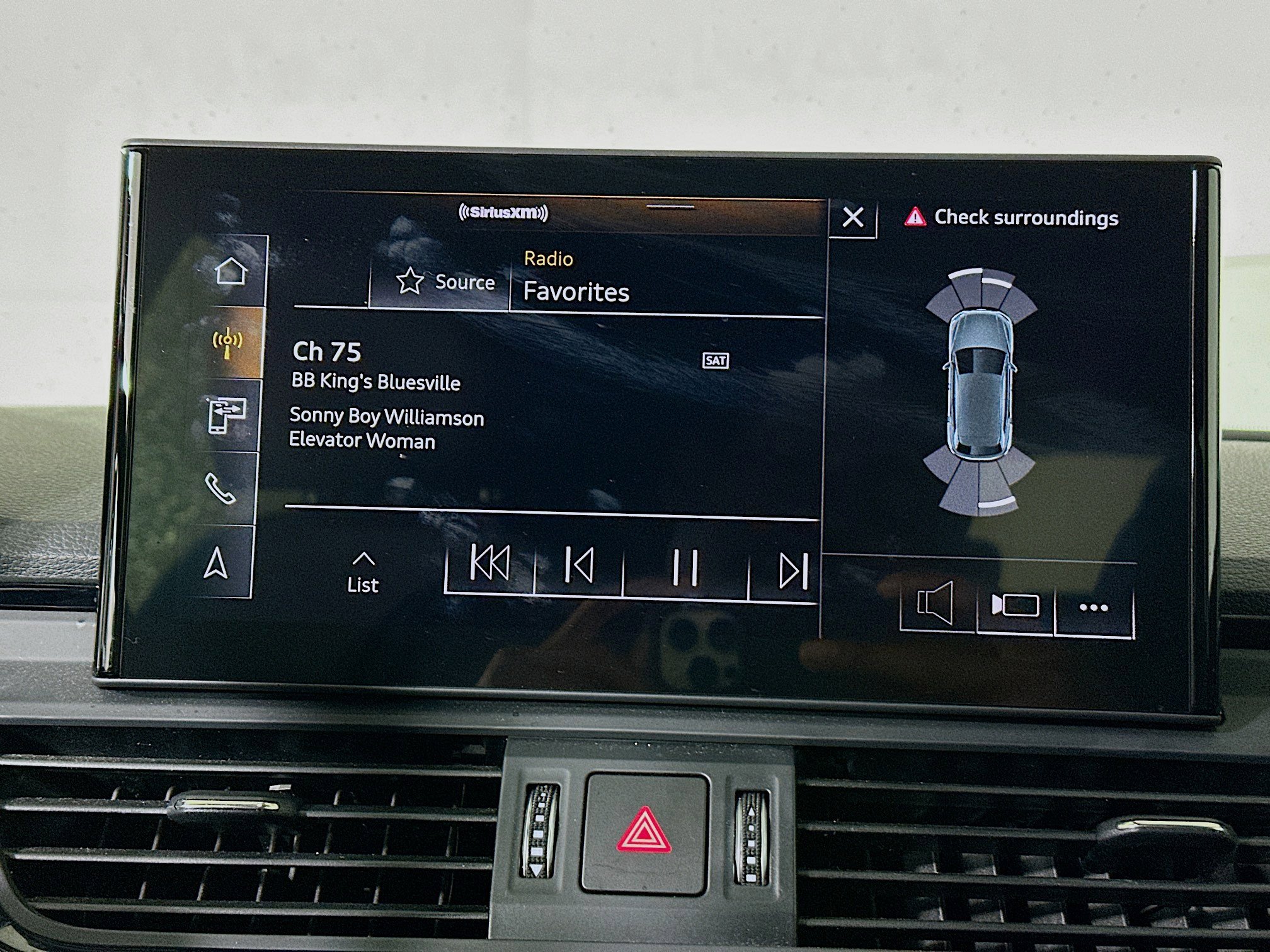 Used 2021 Audi Q5 2.0T Premium AWD/4WD image 24