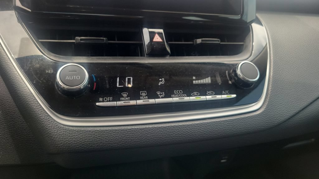 Used 2023 Toyota Corolla LE FWD image 16