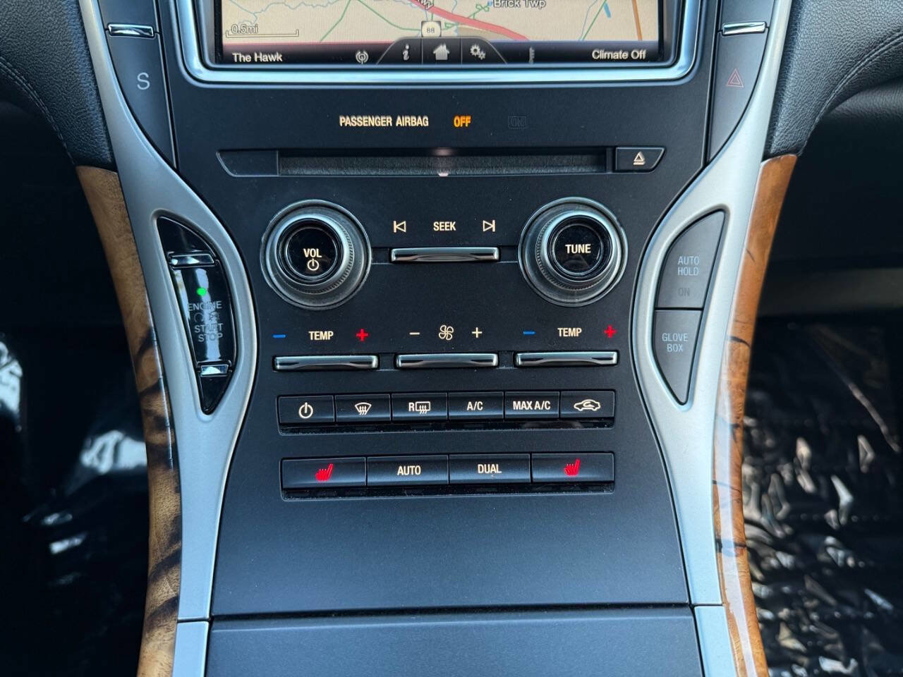 Used 2016 Lincoln MKX Select w/ Select Plus Package image 25