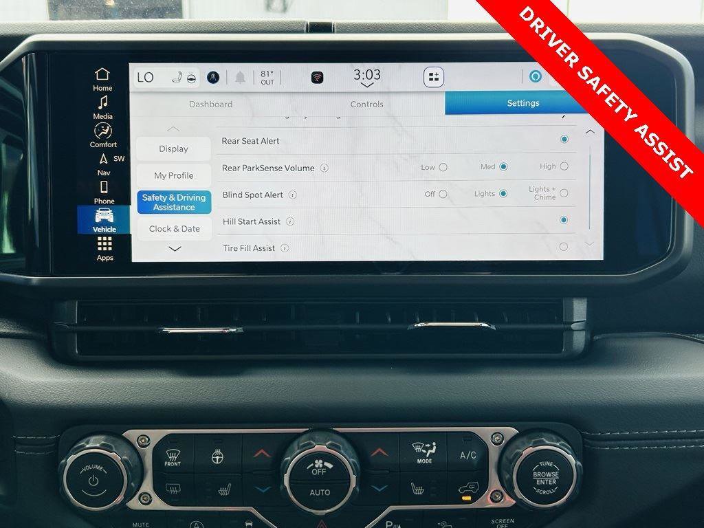 New 2025 Jeep Gladiator Sport w/ Premium Package image 9