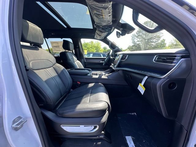 New 2026 Jeep Grand Wagoneer Summit AWD/4WD image 30